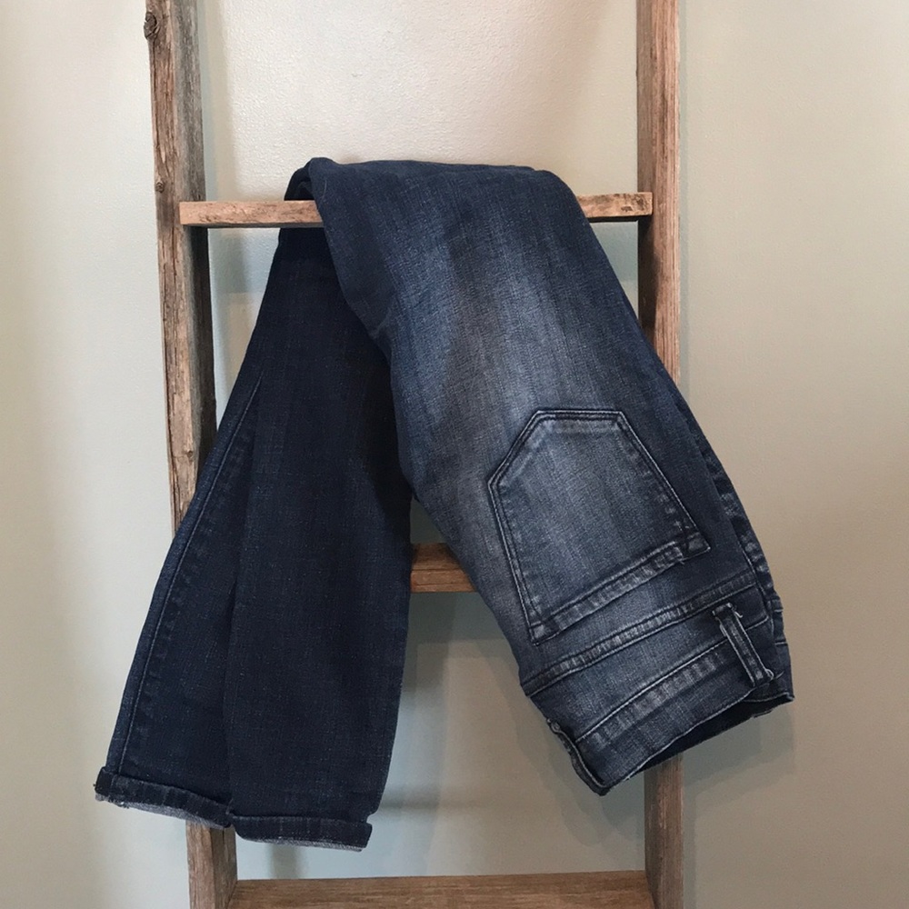 Kancan distressed skinny!